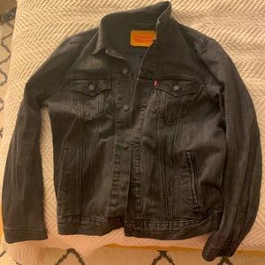 Levi’s black denim jacket